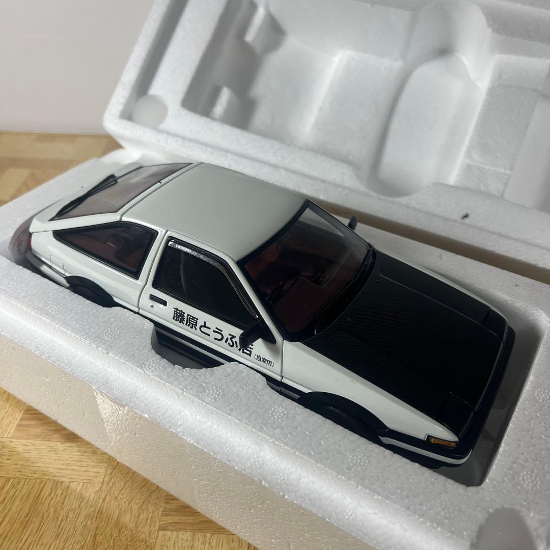 【開封美品】1/18 スプリンタートレノ AE86 頭文字D【オートアート】