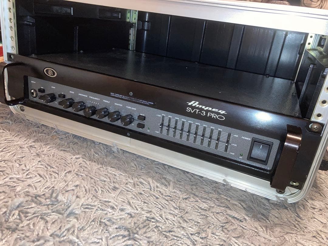 ジャンク】Ampeg SVT-3 PRO ベース用アンプ 4Uラック付き