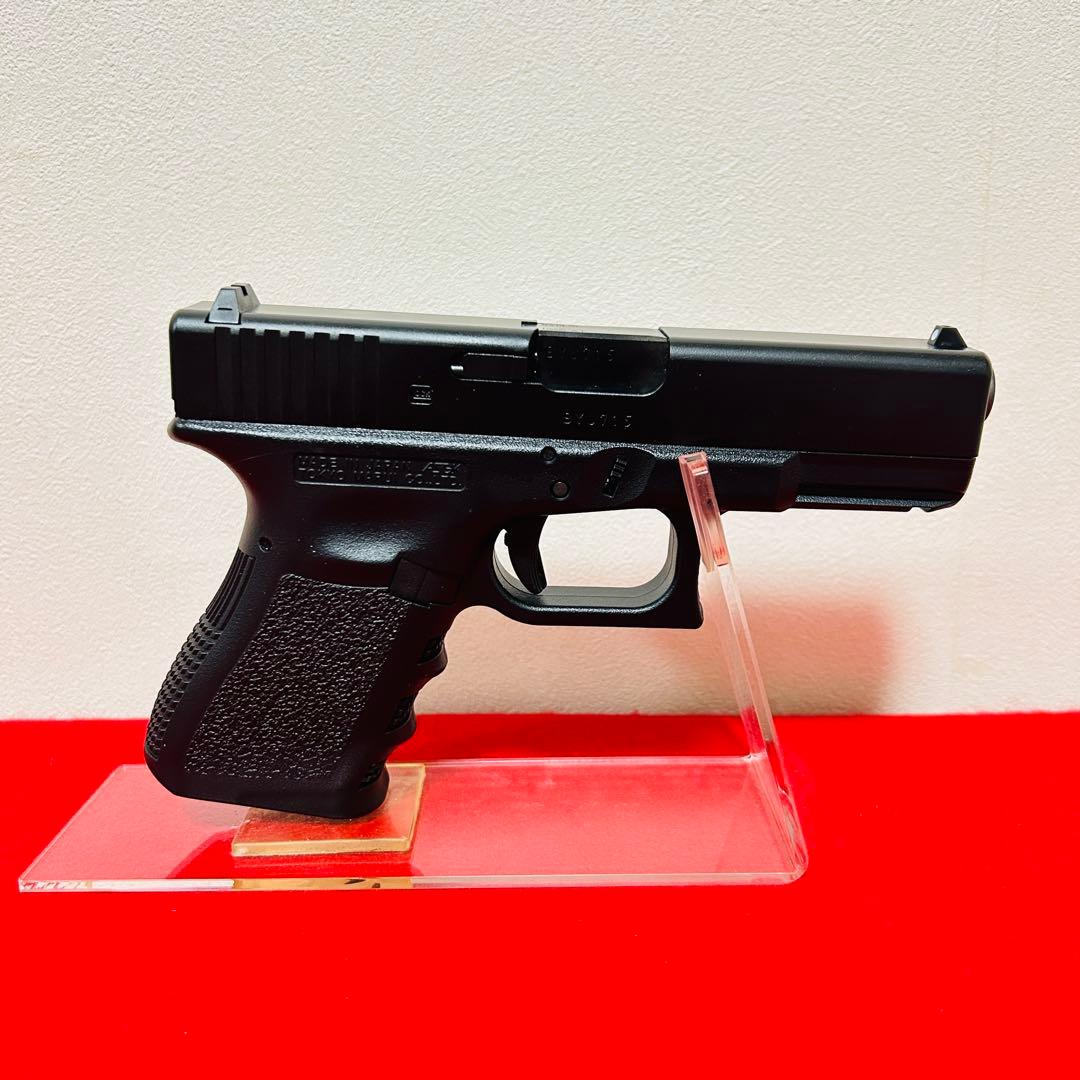 ほぼ新品 東京マルイ　グロック19 GEN.3 新品スペアマガジンつき　ガスブロ