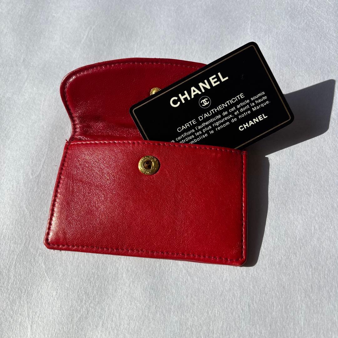 CHANEL レッドショルダーバッグ ゴールドチェーン
