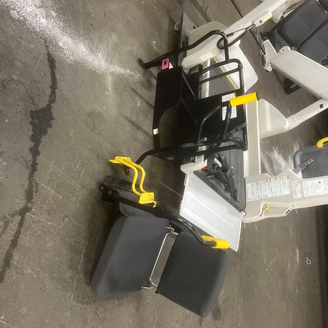 福祉車両取り外し スロープ ハイエース キャラバン レジアス