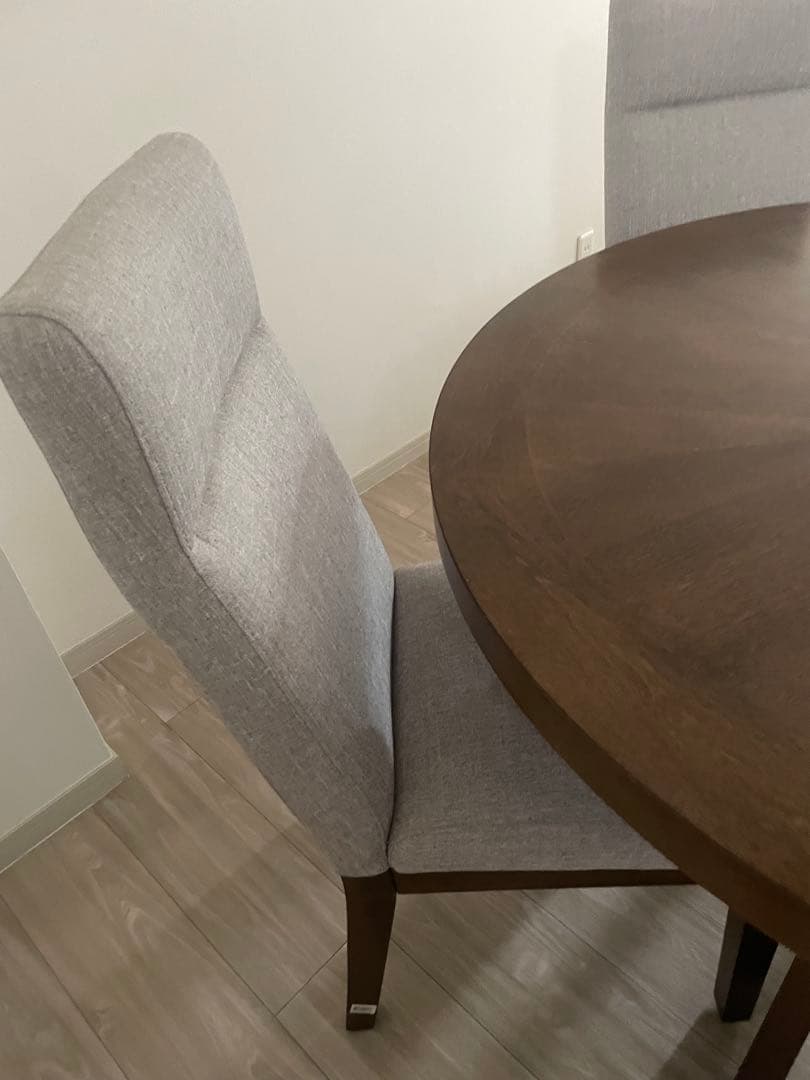 円形木製ダイニングテーブルと椅子4脚セット