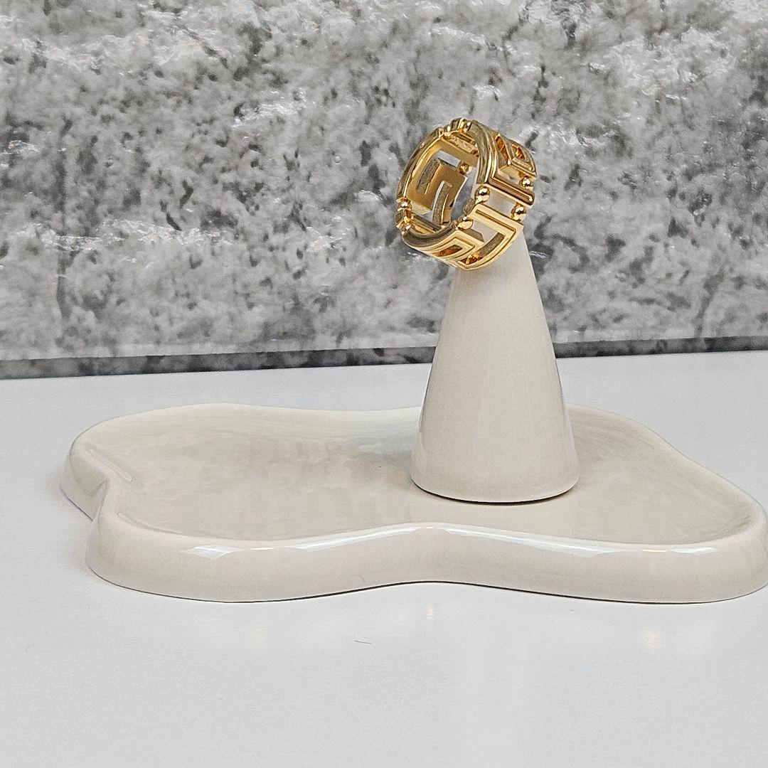 【美品】　VERSACE ヴェルサーチ リング 指輪 ゴールド 9号