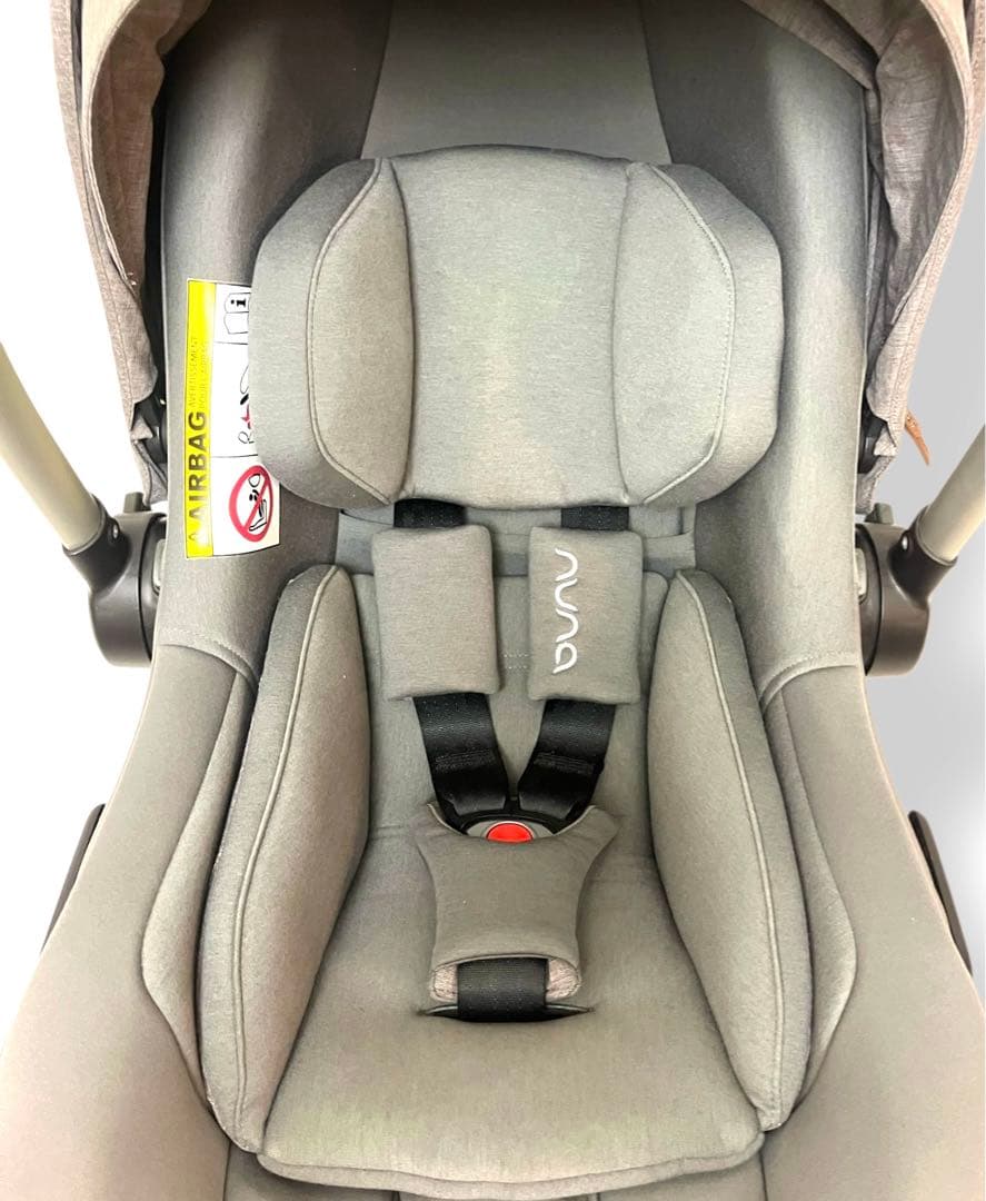 美品 送料無料 nuna チャイルドシート PIPA next