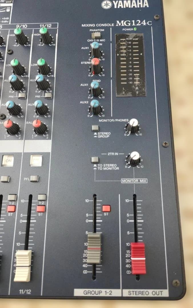 美品　YAMAHA MG124c アナログミキサー 12チャンネル　動作ＯＫ