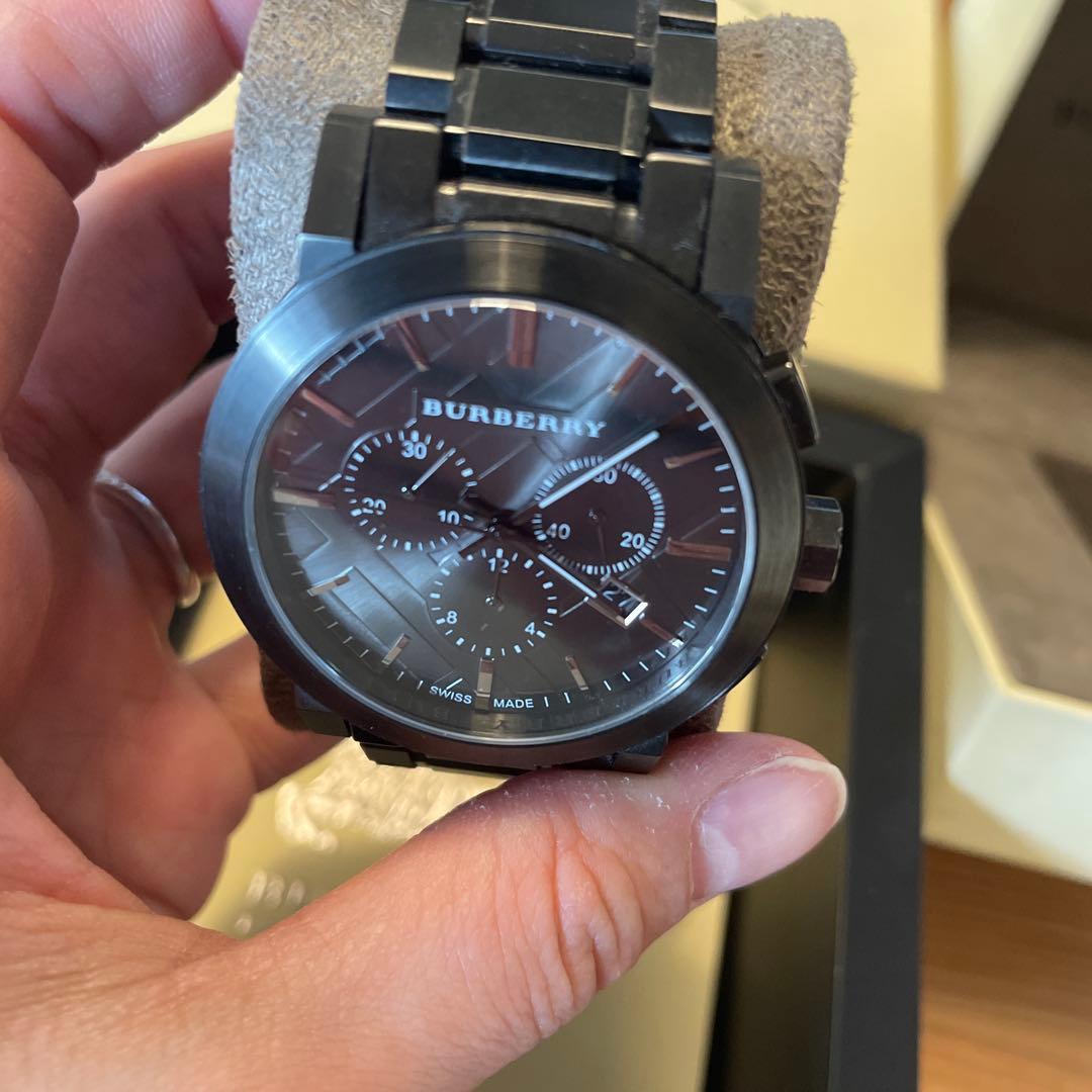BURBERRY ブラック アナログ腕時計　箱付き　説明書付き