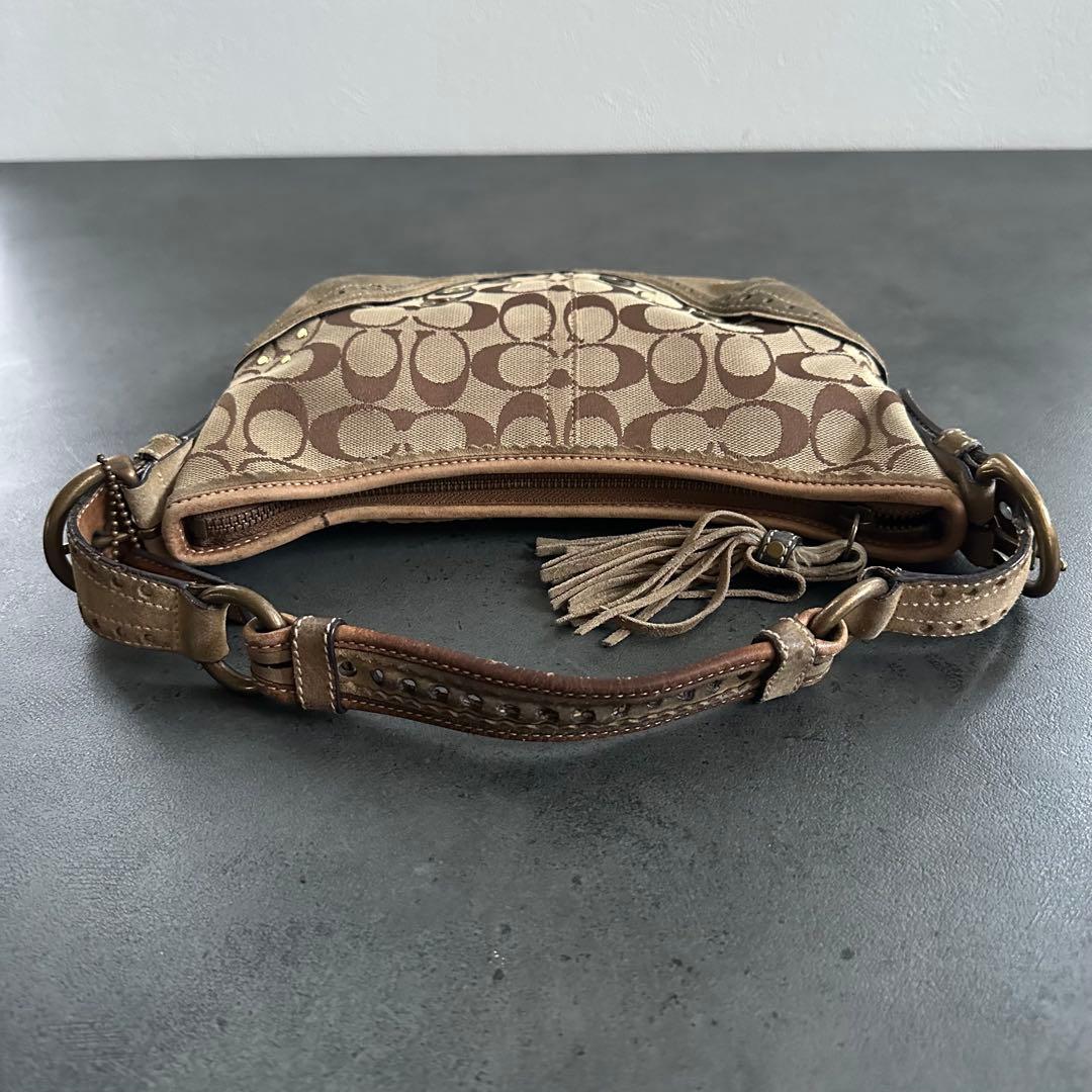 バッグ COACH Signature Suede Studded Hobo Bag