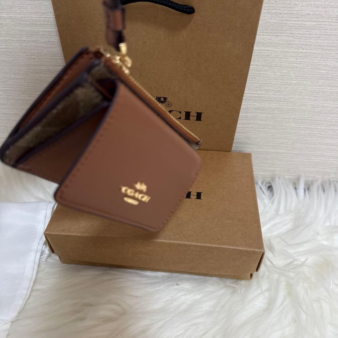 COACH ブラウンレザー ケース