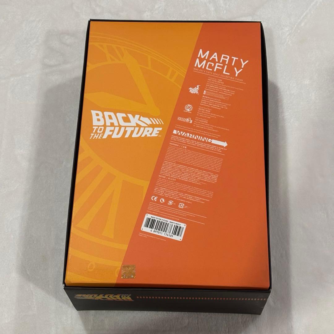 ホットトイズ バックトゥザフューチャー 1/6 マーティ・マクフライ