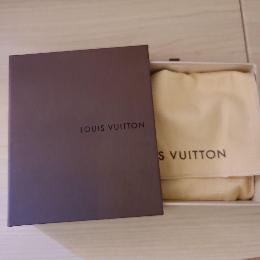 ルイヴィトン　Louis Vuitton ハート型ケース　レオパード