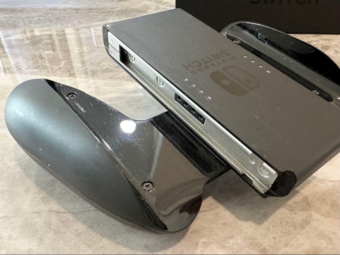 【限定価格】Nintendo Switch 本体 Joy-Con 充電ドック付