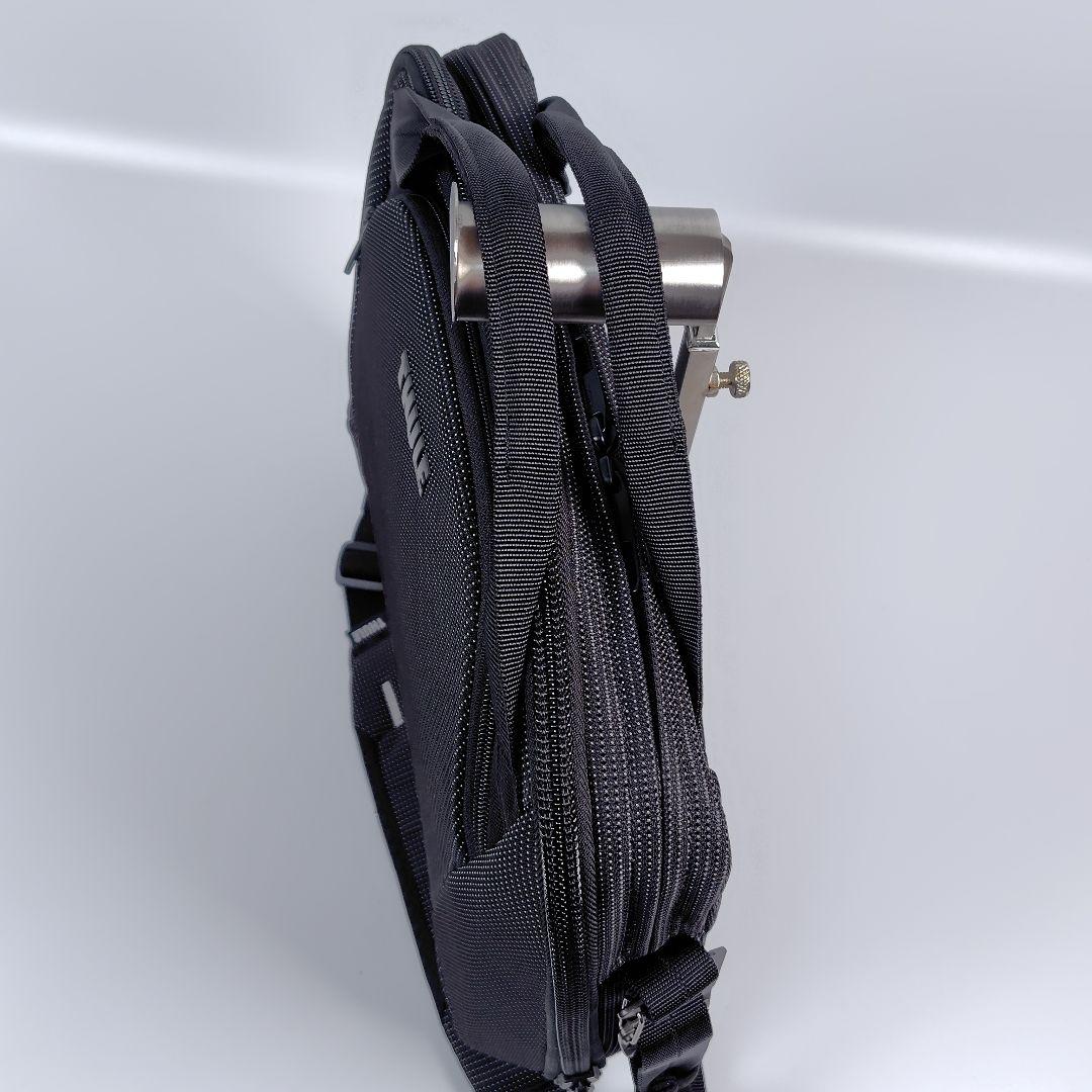 【極美品】Thule Crossover2 ノートパソコン用ショルダーバッグ 黒