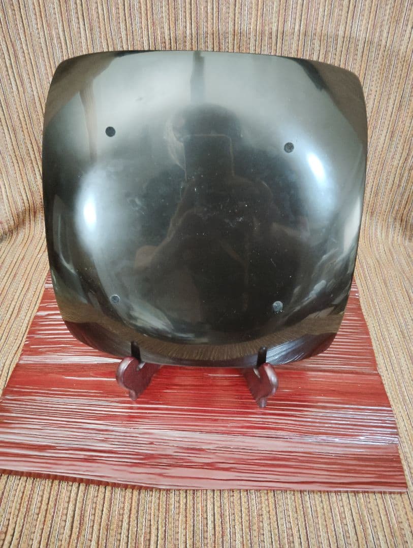 輪島塗 五島屋 赤黒模様の四角形盛器 共箱です。