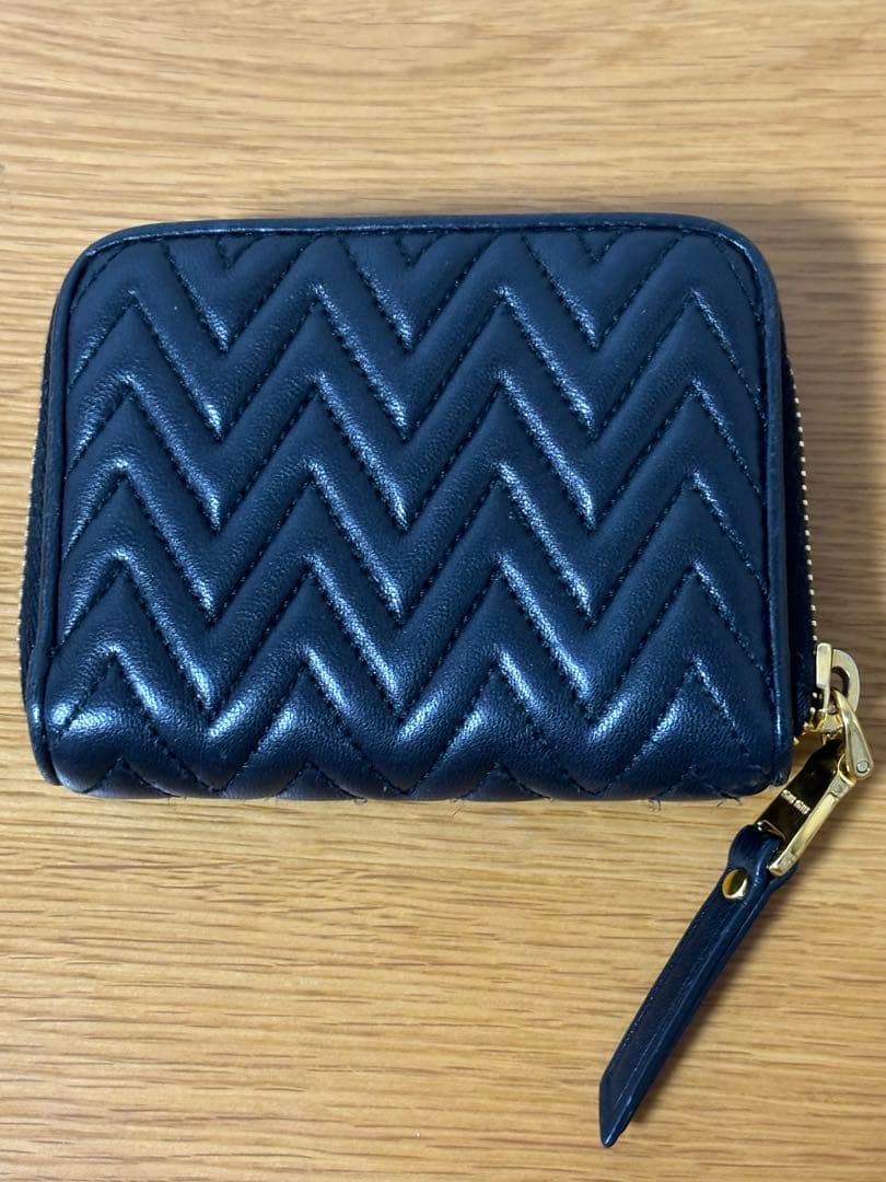 miumiu NAPPA IMPUNTURE ケース 財布 NERO