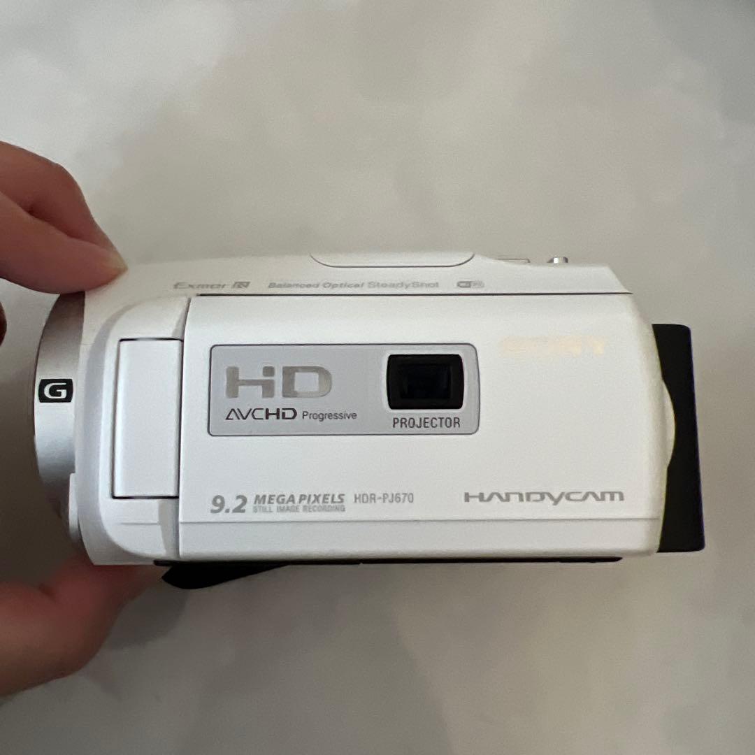 ソニー ビデオカメラ 60x HOR-PJ670 ホワイト　アクセサリーキット