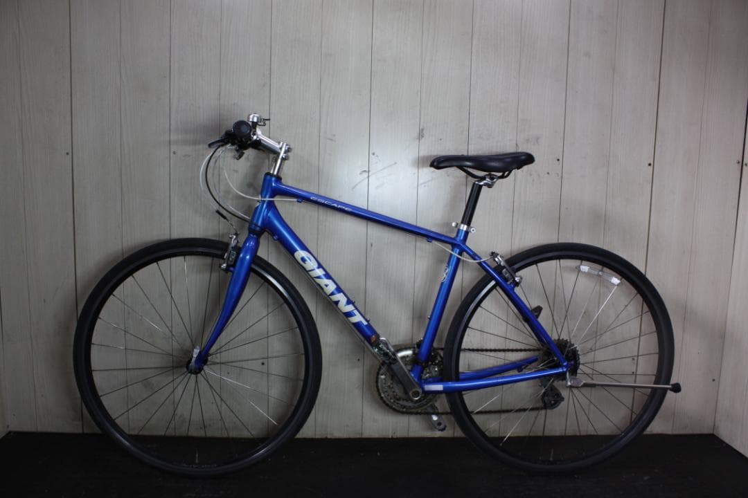 GIANT ESCAPE R3 700C アルミ 24速 470mm青色クロス