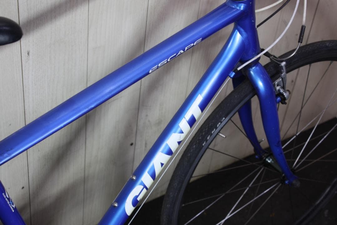 GIANT ESCAPE R3 700C アルミ 24速 470mm青色クロス