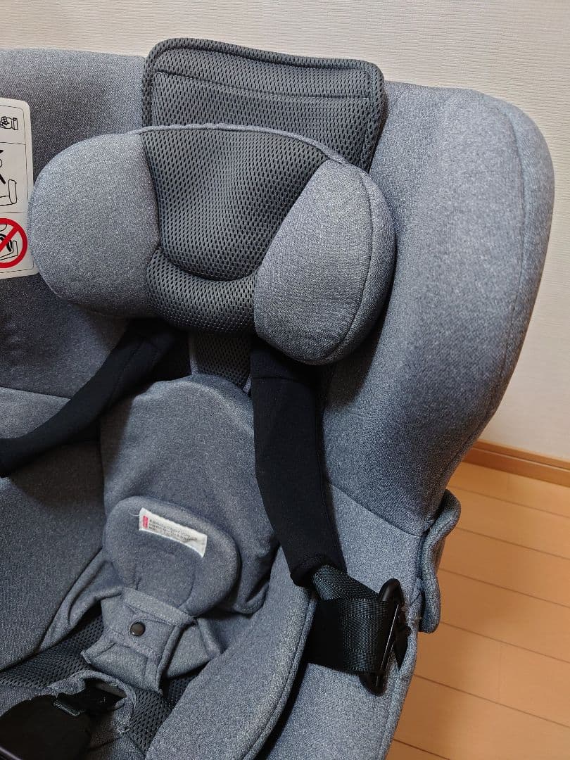 カーメイト エールベベ・クルット4i プレミアムⅢ（品番：871） グレー