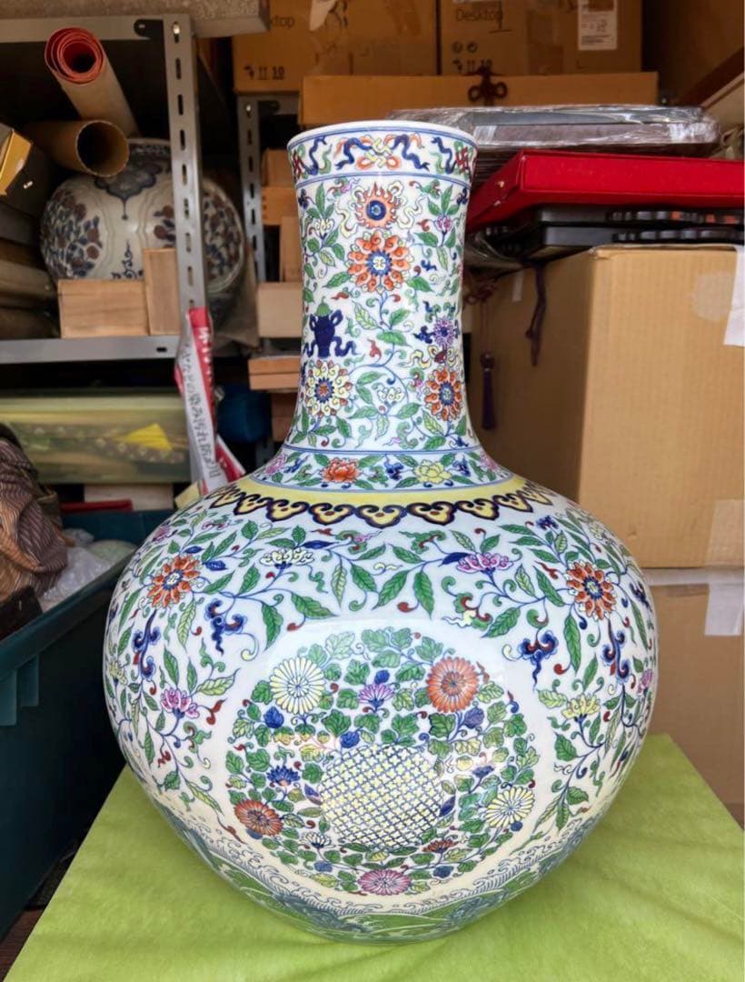 中国 古美術 清時代斗彩天球特大花瓶 【大清雍正年製】在