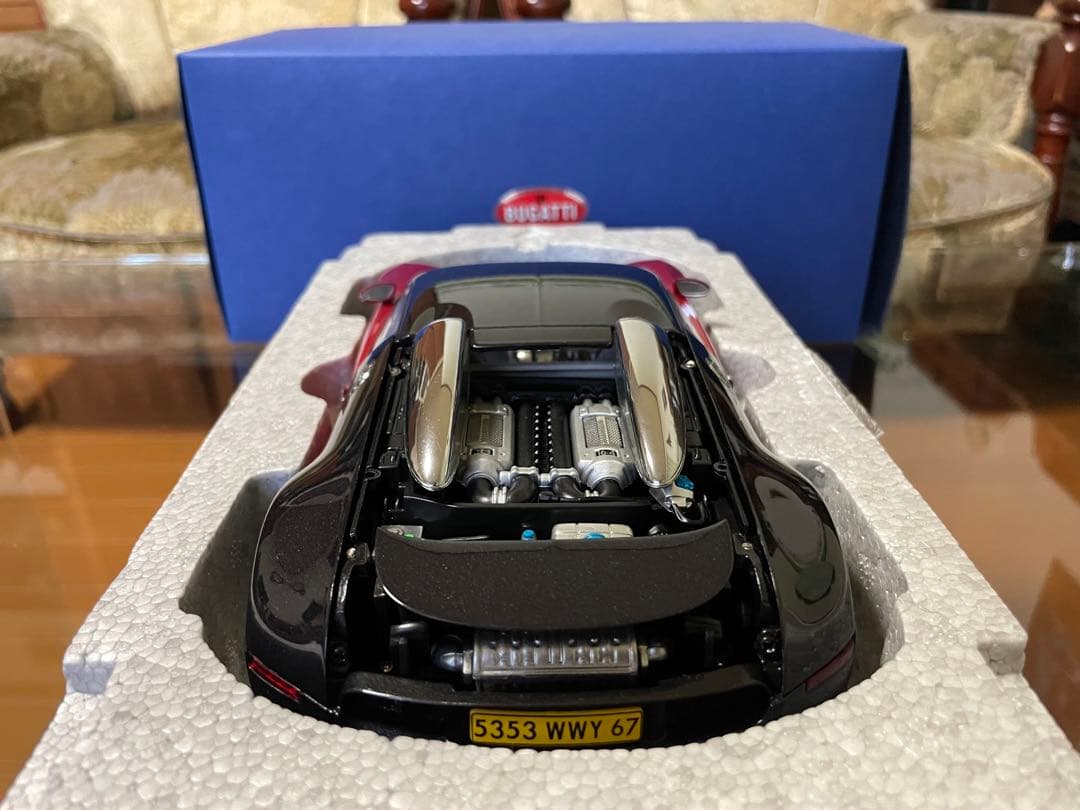 価格変更 1/18 オートアート ブガッティ ヴェイロン限定品　未展示品