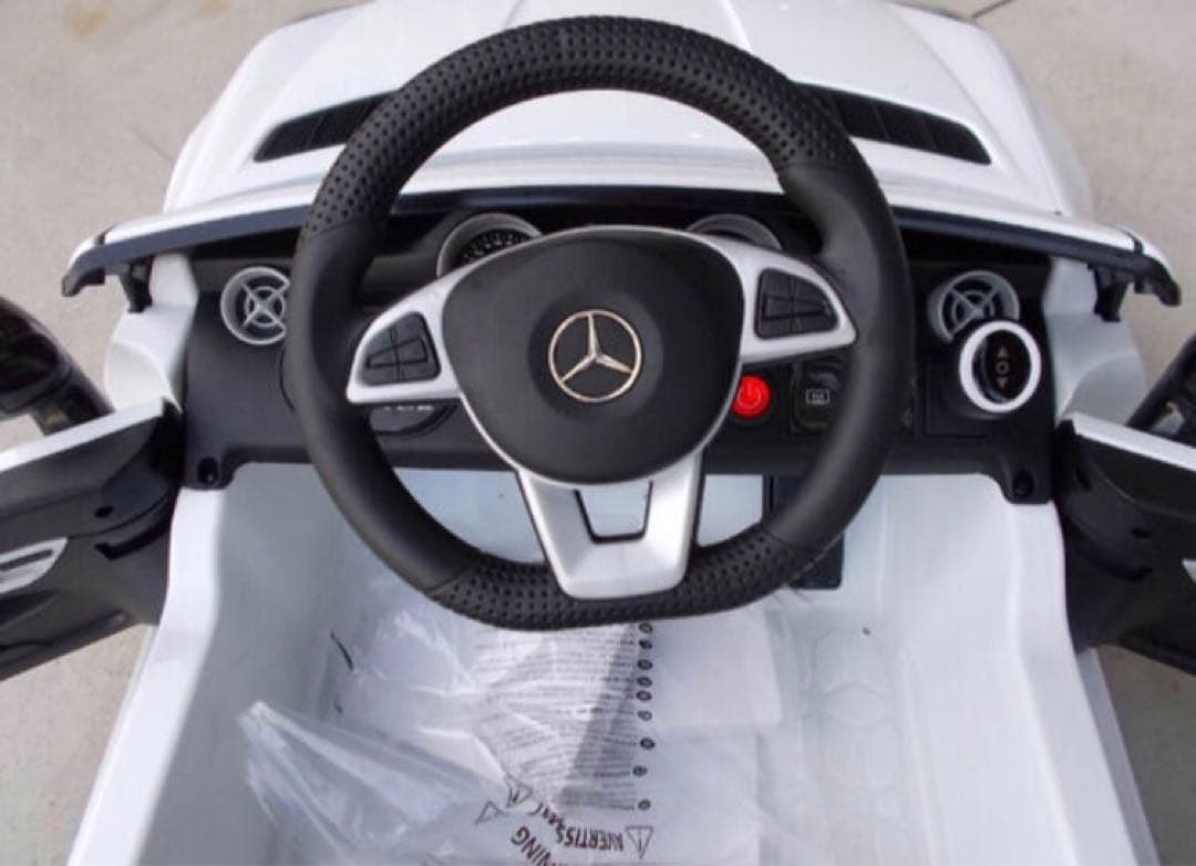 乗用ラジコン ベンツ SLC 白 完成車 乗用ラジコン ベンツ SLC 白 完成