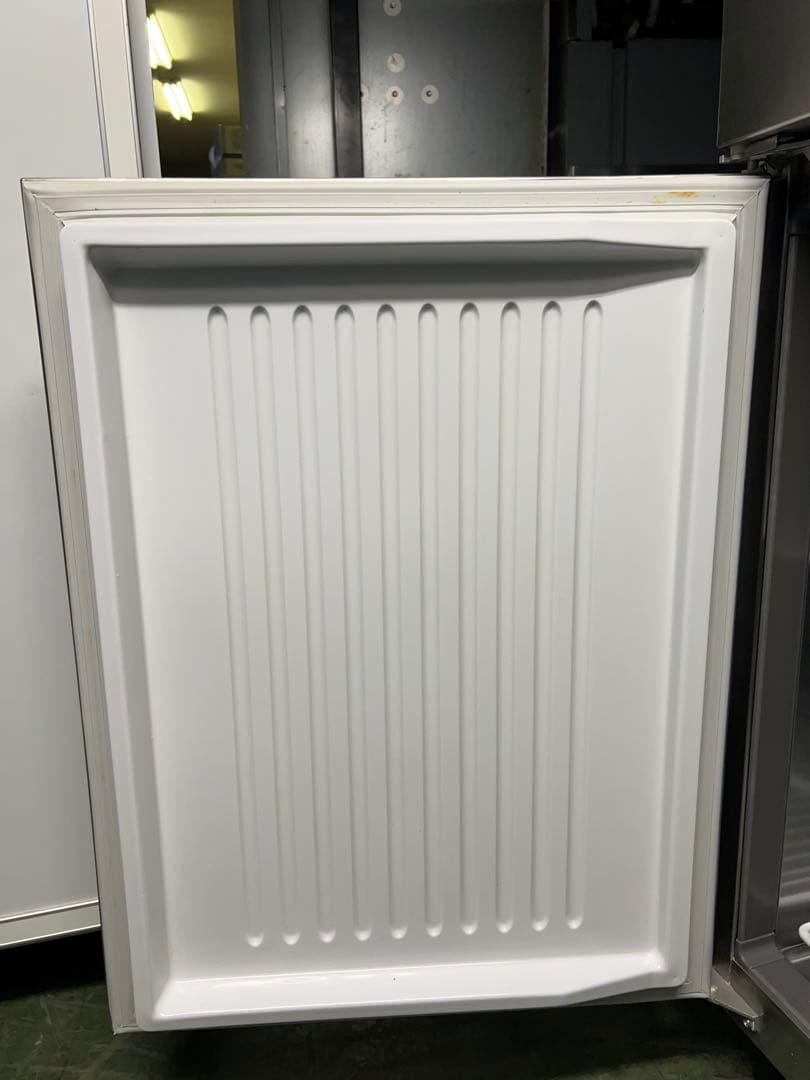 2010年 ホシザキ縦型冷蔵庫 3相200V 900x800x1910 2010年 ホシザキ縦型