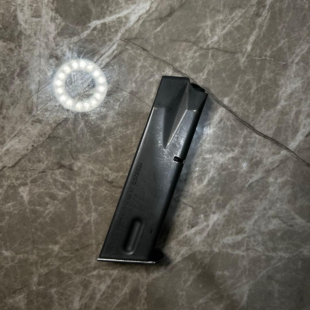 米軍実物 放出品 M9 ベレッタ マガジン 極美品