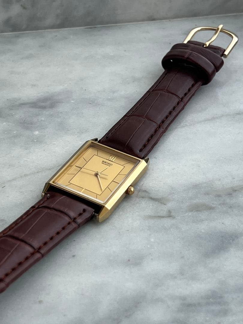 【電池交換済み】SEIKO セイコー　スクエア　シャリオ　ゴールド　ニッケル