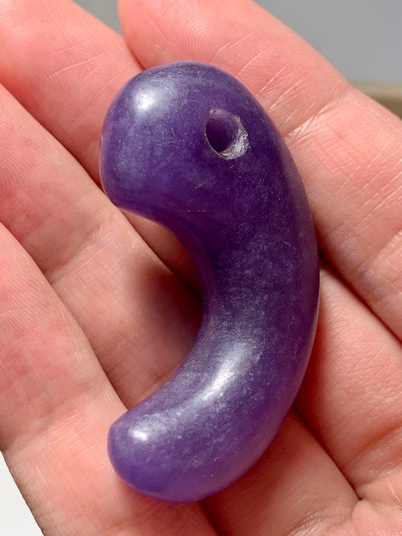 古墳期出土超ろうかん糸魚川紫翡翠勾玉ラベンダー翡翠縄文石器土器根付