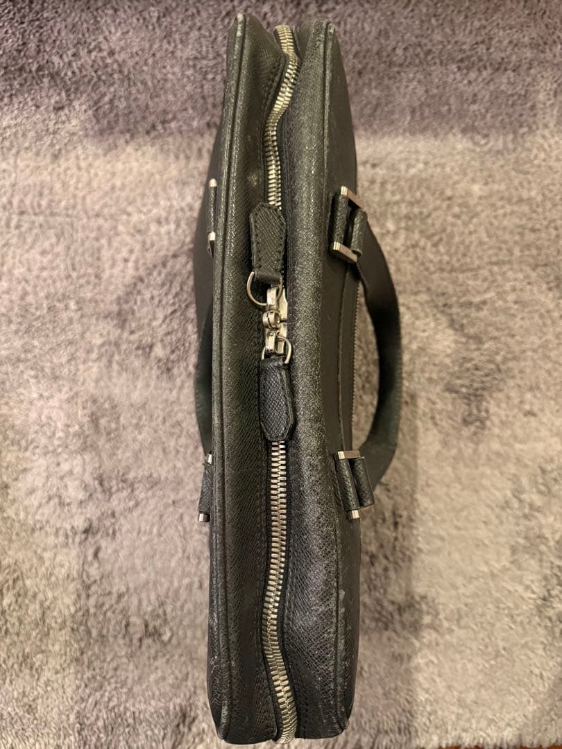 LOUIS VUITTON ルイヴィトン イゴール ビジネス バッグ タイガ