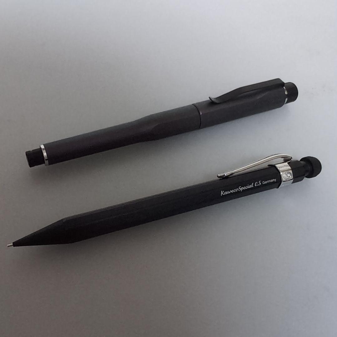 シャープペン二本売り／カゥ゙ェコペンシルスペシャル クルトガダイブ