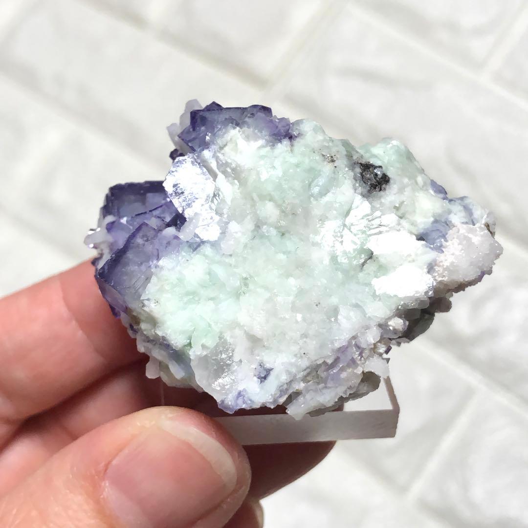 B060】ポーセリンフローライト Aタイプ ヤオガンシャン 鉱物標本