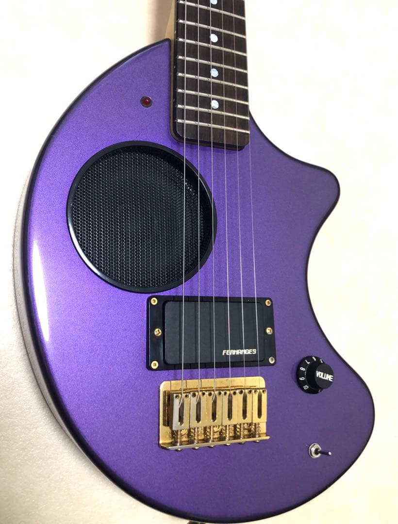 【美品】ZO-3C メタリックパープル アンプ内蔵ミニギター ソフトケース付