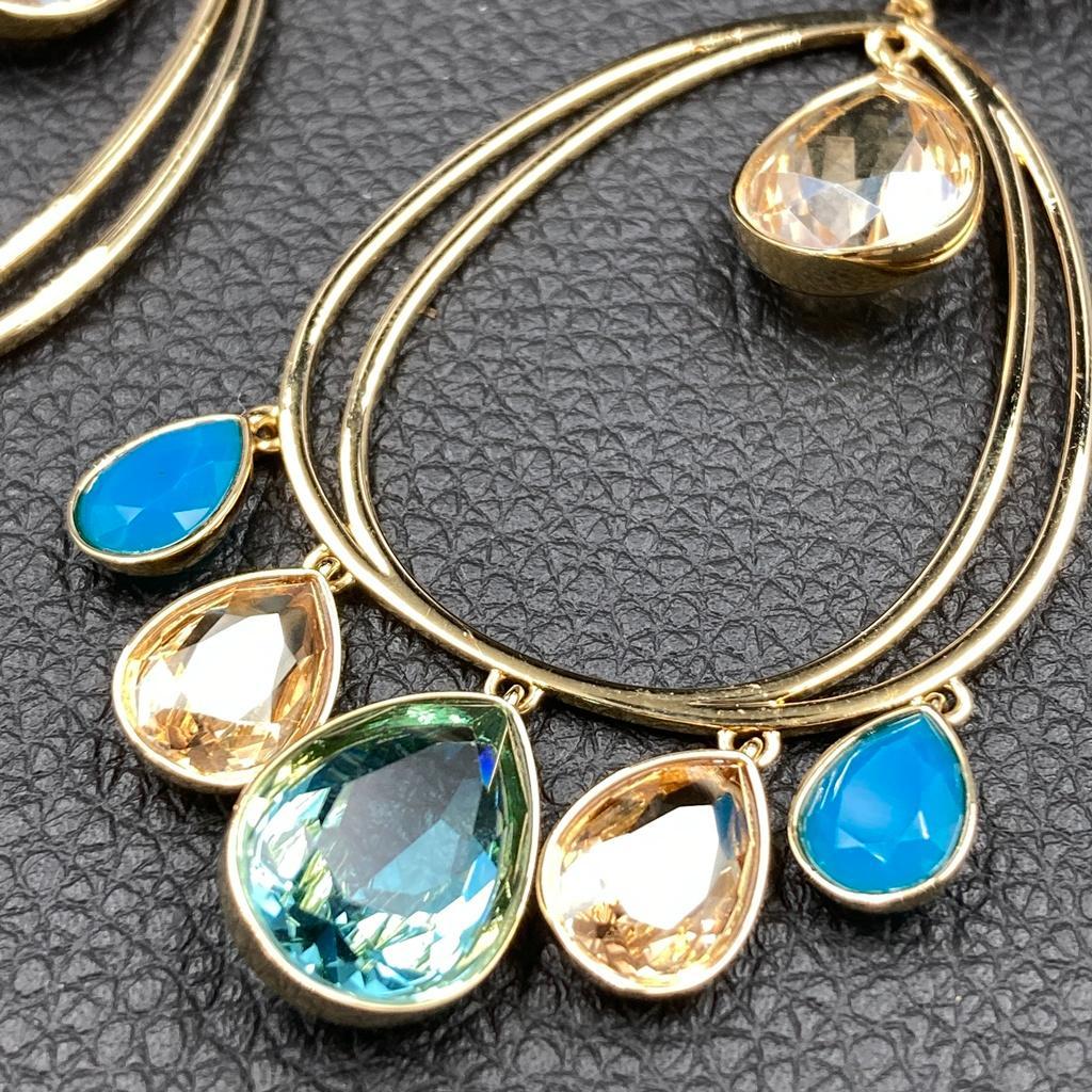 オンライン で 販売ファッション - SWAROVSKI スワロフスキー ピアス