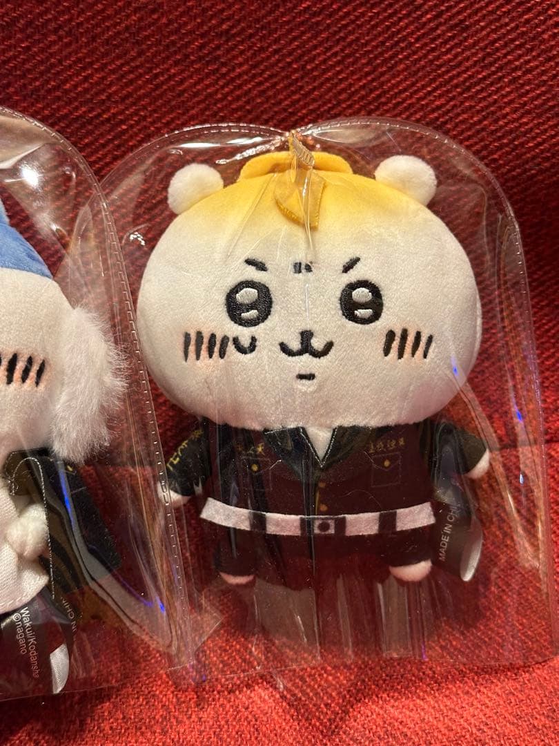 ちいかわ　東京卍リベンジャーズ　マスコット　ちいかわ　ハチワレ