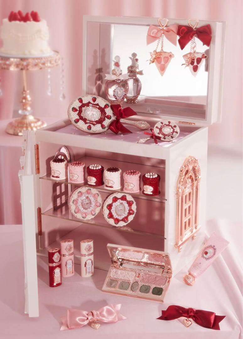 フラワーノーズ　ストロベリーキューピット　メイクボックス