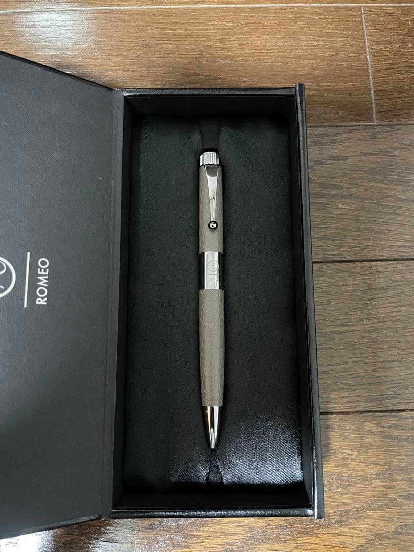 Romeo No.3 レザー ROMEO No．3 ボールペン レザー クロコ型押し | 伊東屋