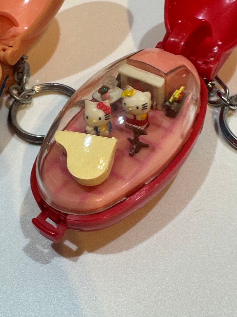 ハローキティ雑貨など