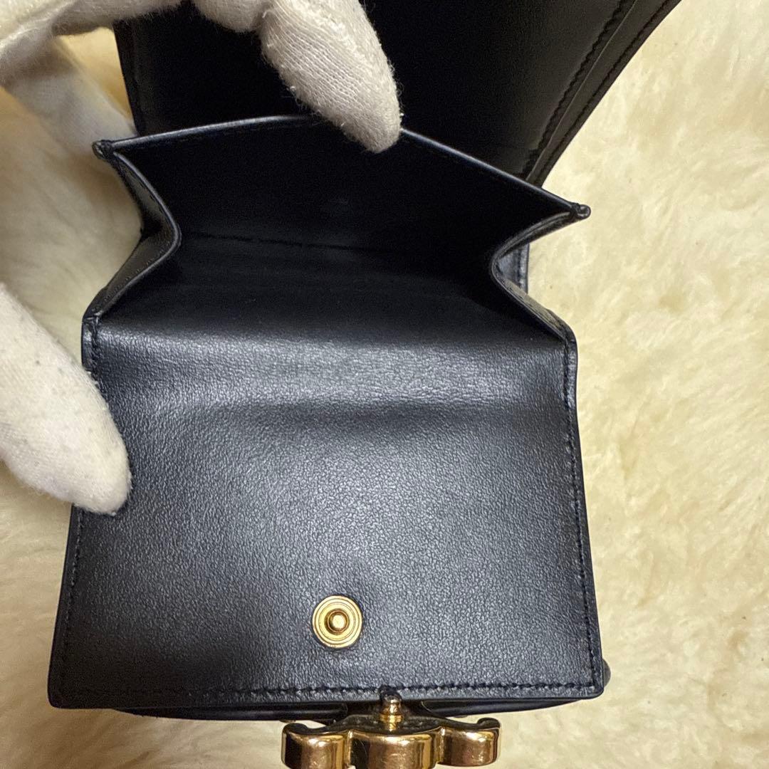 セリーヌ三つ折り財布