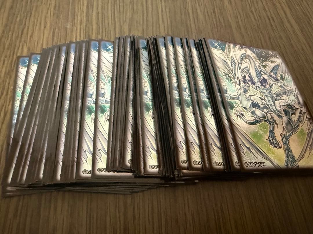 スターダスト・ドラゴン スリーブ 71枚 - メルカリ