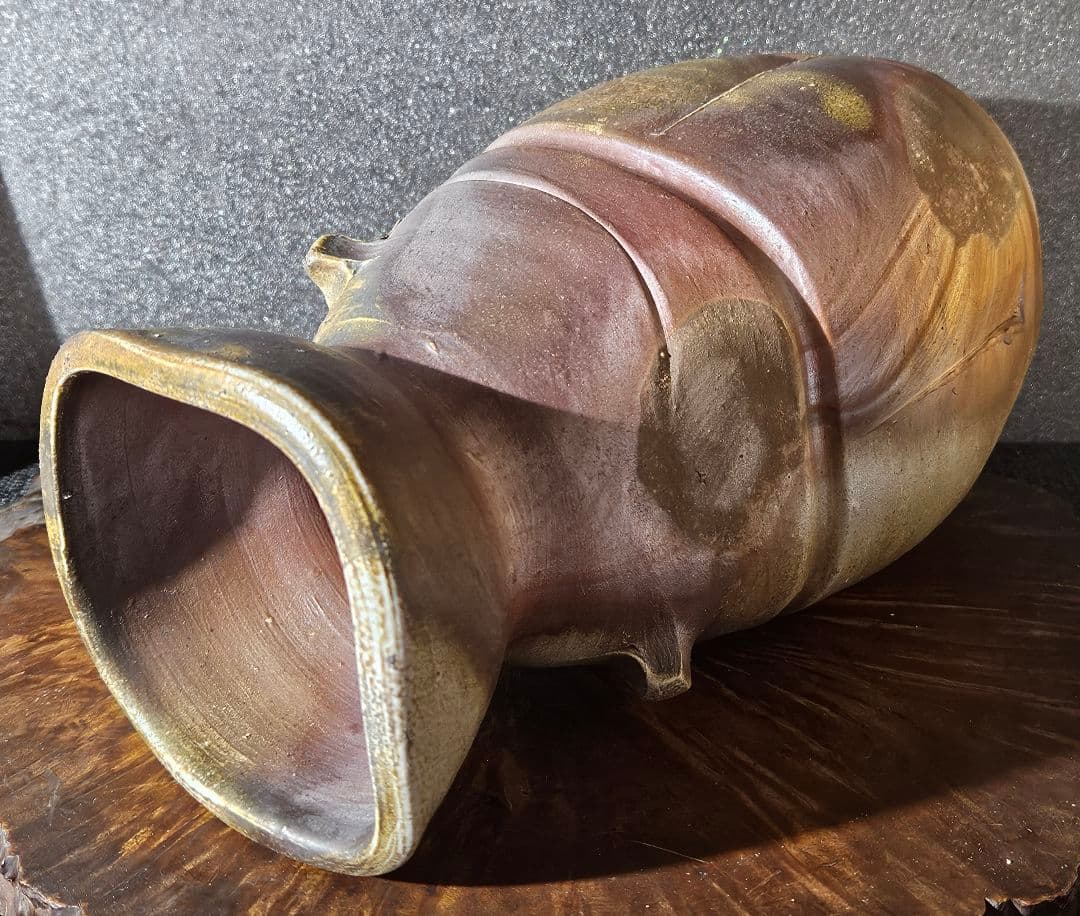 県重要無形文化財保持者 松井興之 造 備前花入 共箱