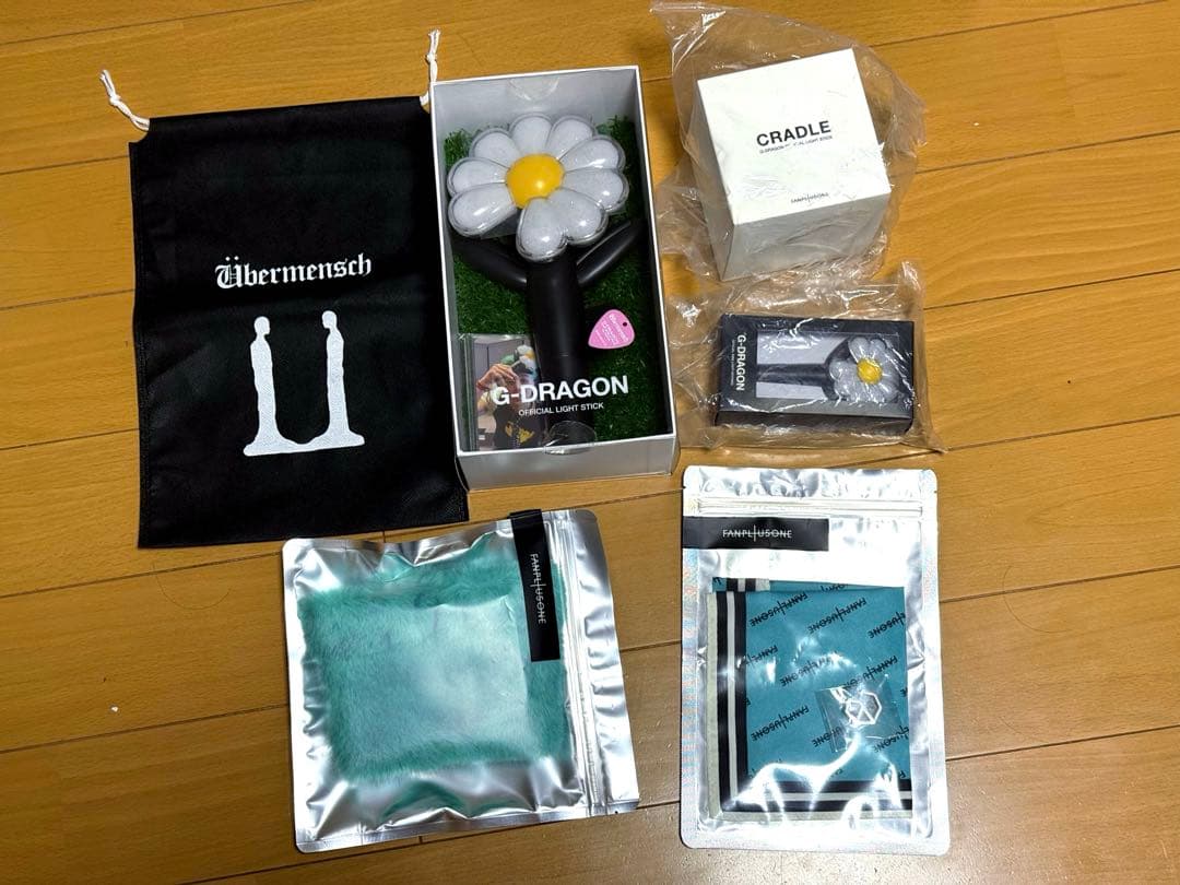 G-DRAGON Übermensh ペンライト5点セット G-DRAGON Übermensh ペンライト5点セット G-DRAGON Übermensh ペン