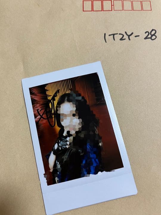 本物 ITZY ユナ チェキ voltage ITZY ユナ サイン入りチェキ Voltage