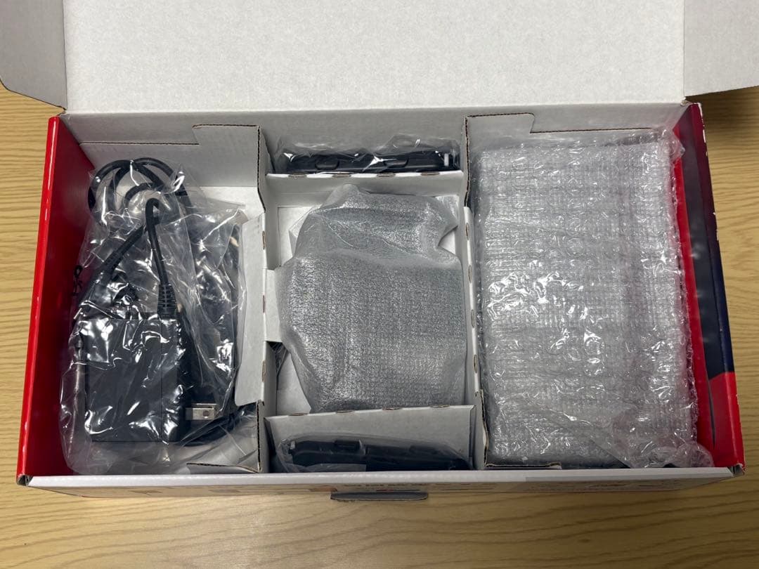 大河　Nintendo Switch本体　青/赤 Joy-Con付き