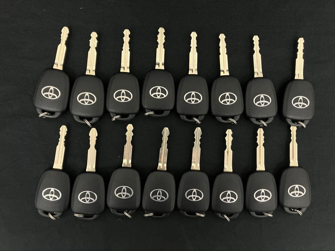 スマートキー買い取り致しますプロフ ハイエース3ボタンキー 16本セット