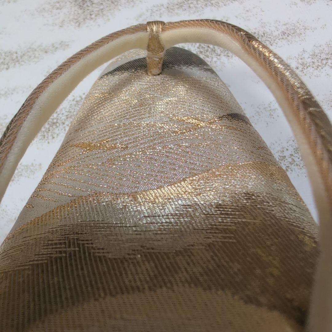 ももCafe様銀座ぜん屋本店　ゴールド地で品も良し　格もある