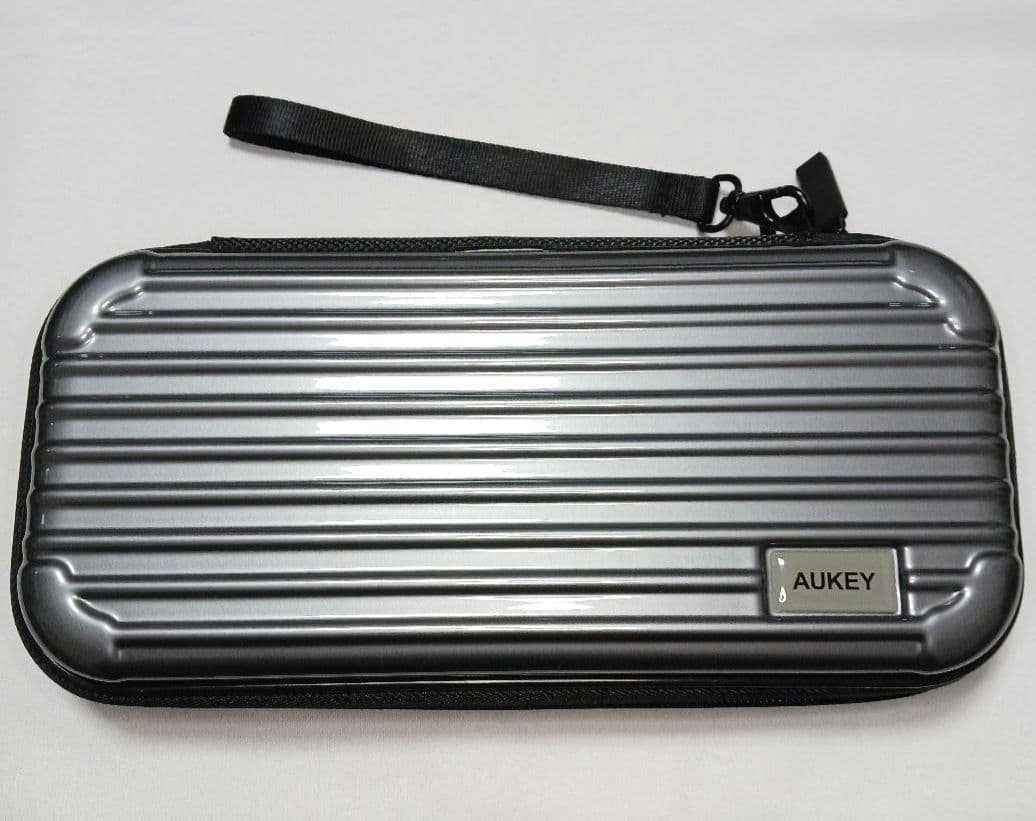 Nintendo Switch 本体一式 / ケース コントローラー付き