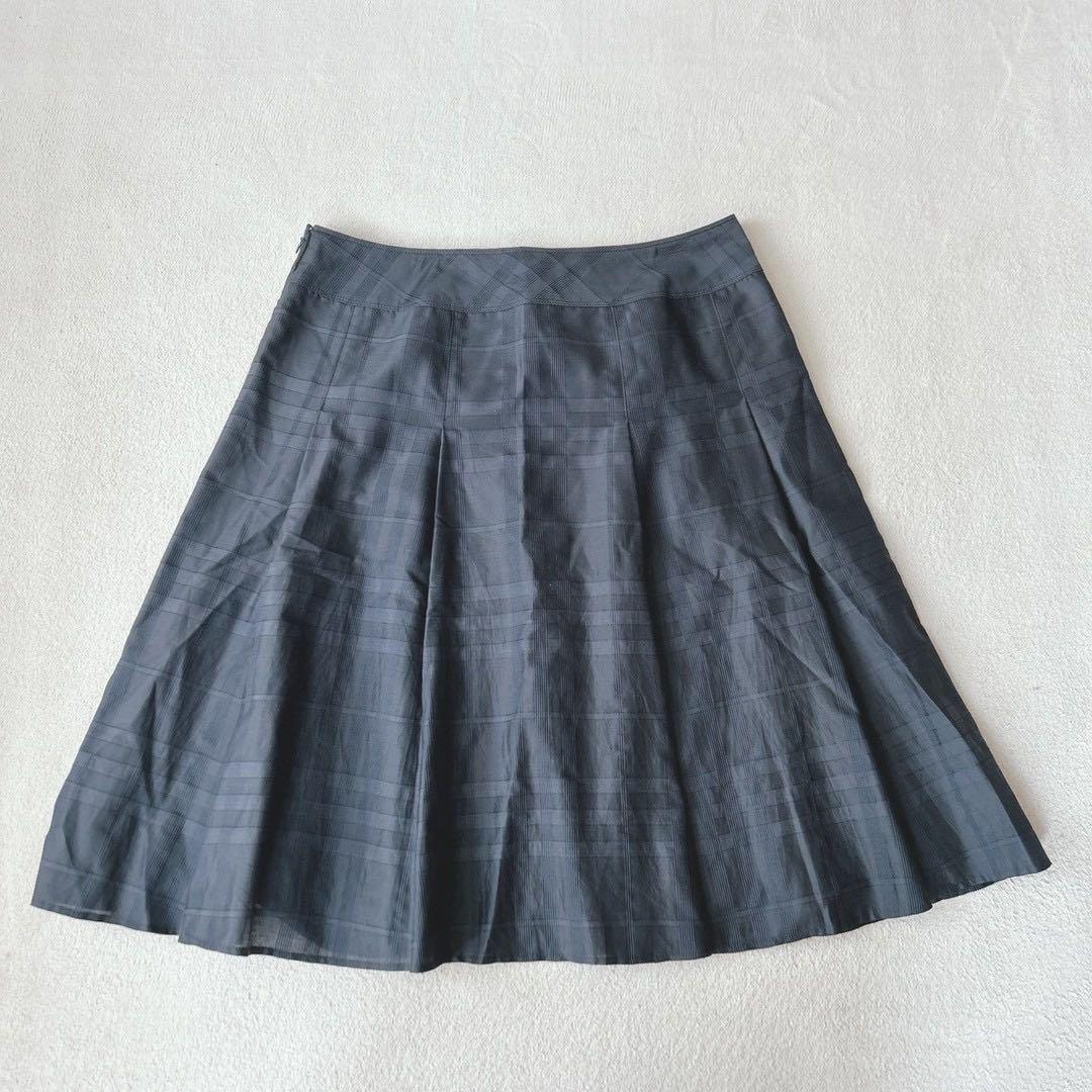 美品✨　BURBERRY LONDON　スカート　メガチェック　シルク　黒　44