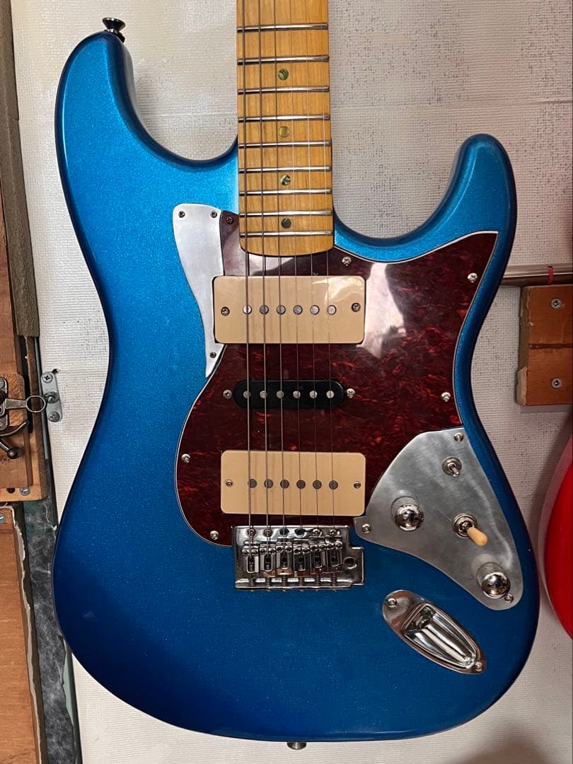 ストラトキャスター　ジャズマスター　カスタム　改造　コンポーネント df0ab224f132ad91c99d53765c96e0