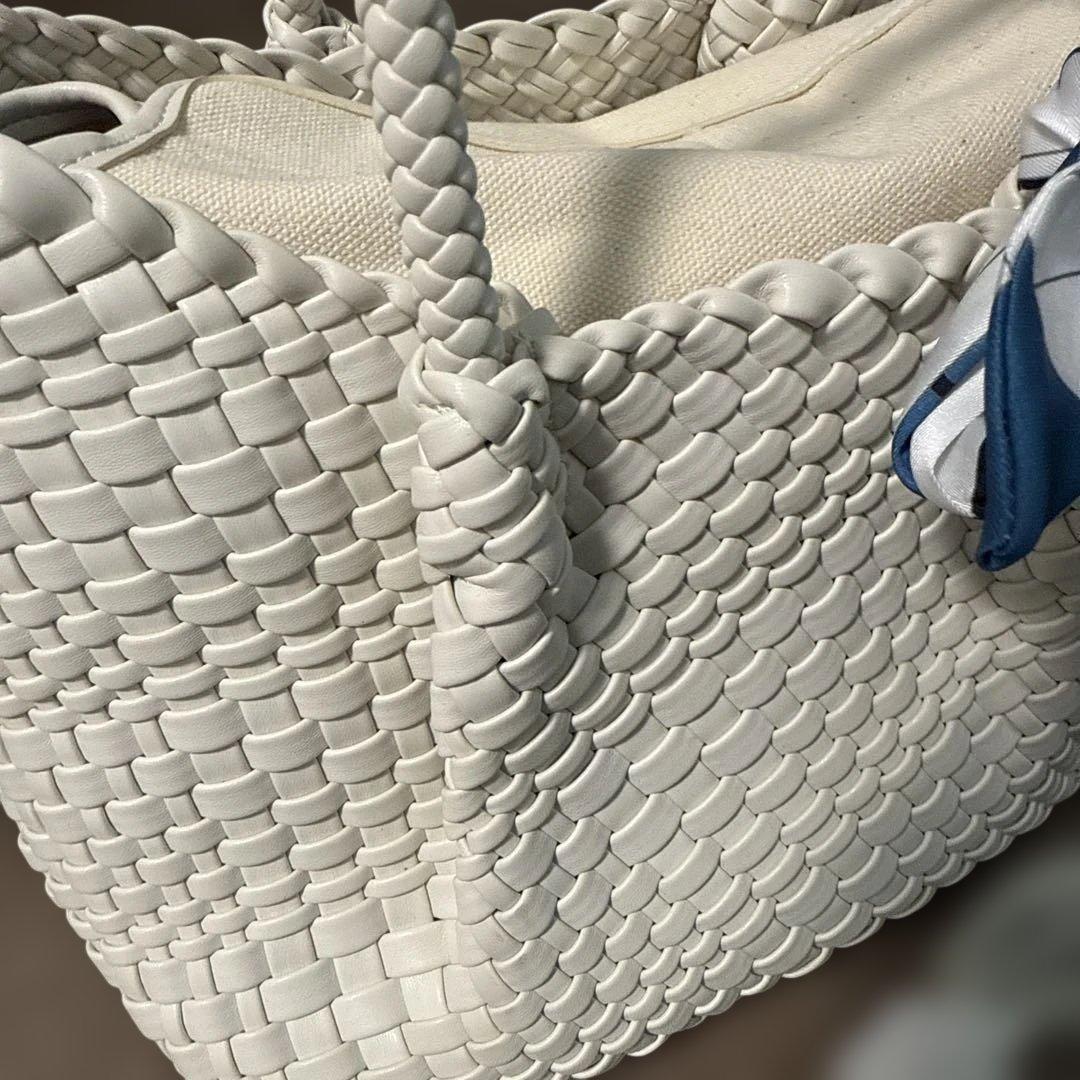 ダイアナ　DIANA イントレチャートメッシュBAG 白